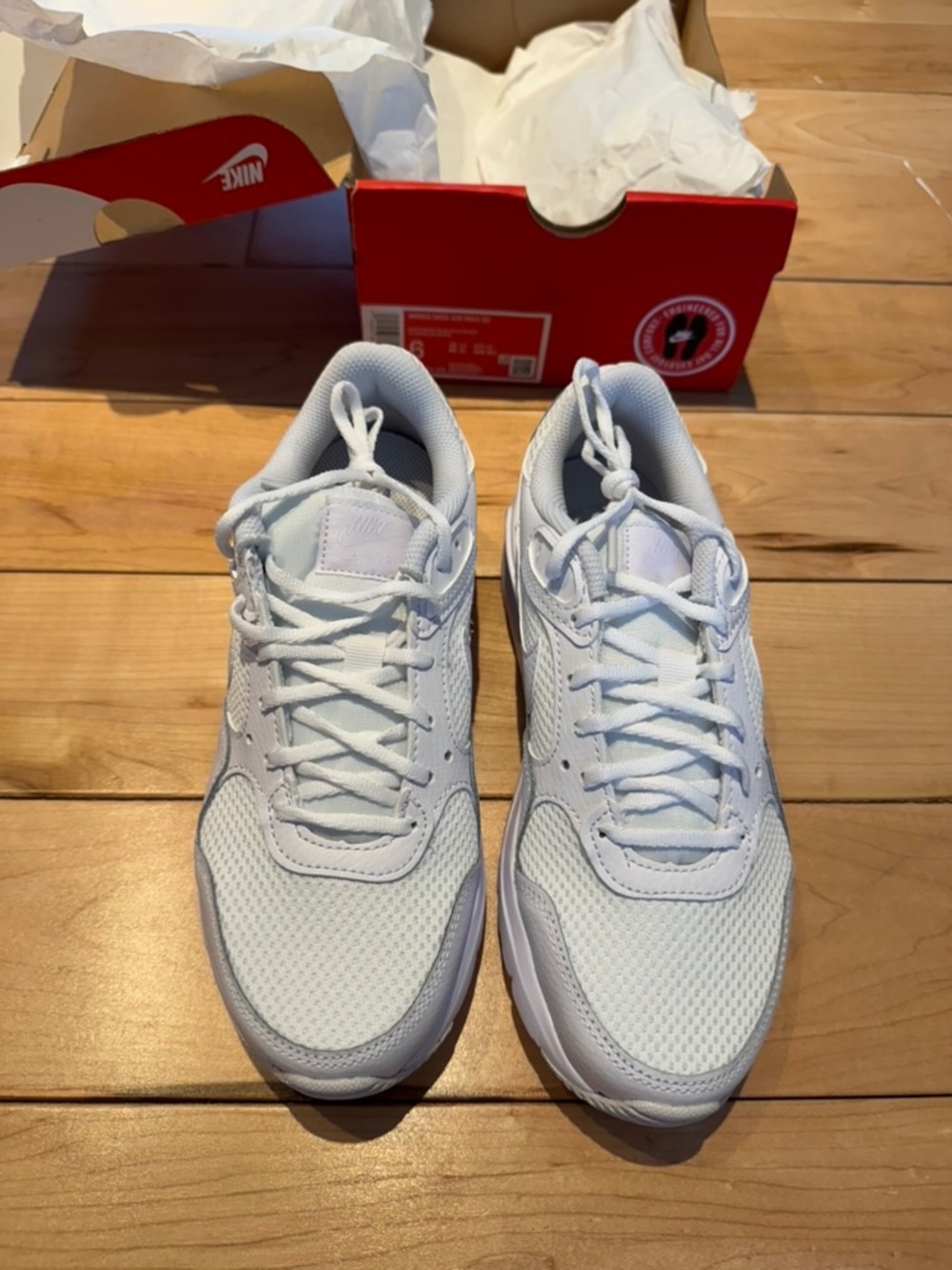 NEW - Nike Women's Air Max 90 SC